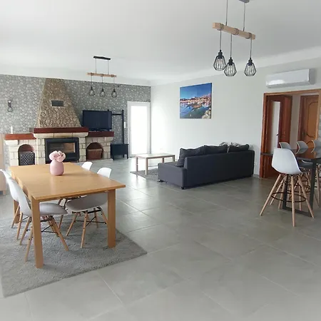 Appartement Charmant Plage Lavra