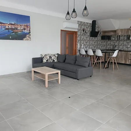 Appartement Appartement Charmant Plage Lavra